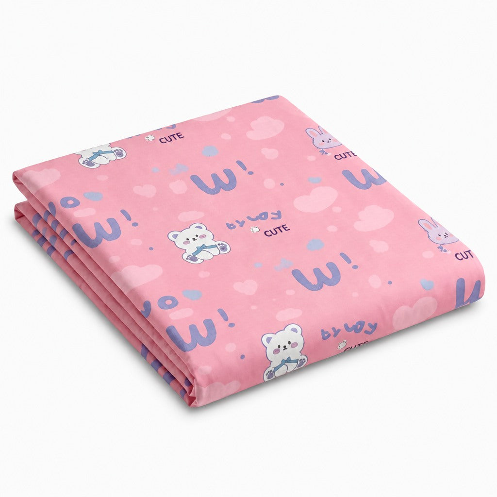 Drap plat en percale de coton 100 fils/cm2, frais, lisse et durable pour une literie élégante et confortable.