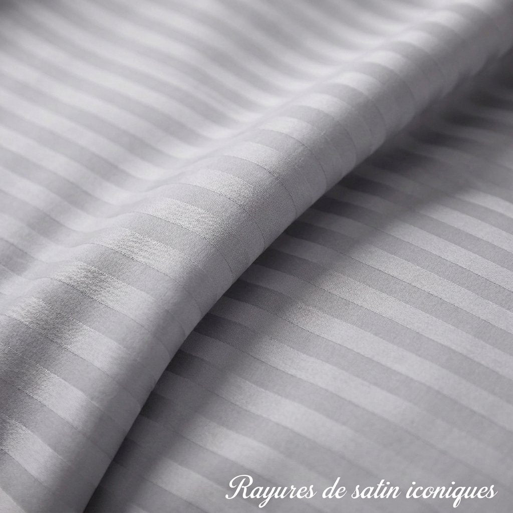 Rayures satinées de la housse de couette Gris Brume en gros plan