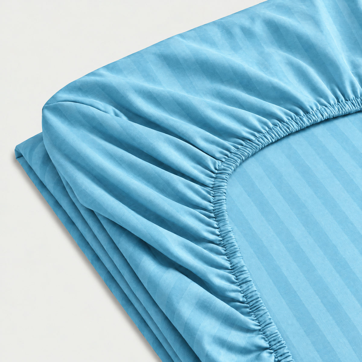 drap-housse satin coton rayures fines soyeux élégant finition raffinée