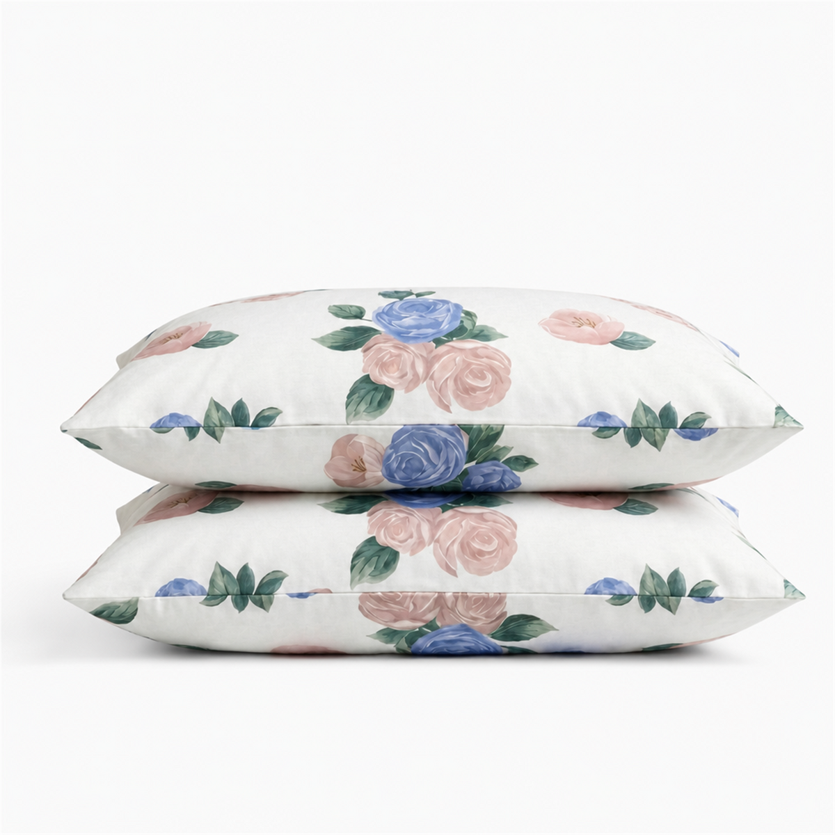 Paquet de deux taies d'oreiller en percale de coton 100 fils/cm², fraîcheur naturelle et élégance épurée.