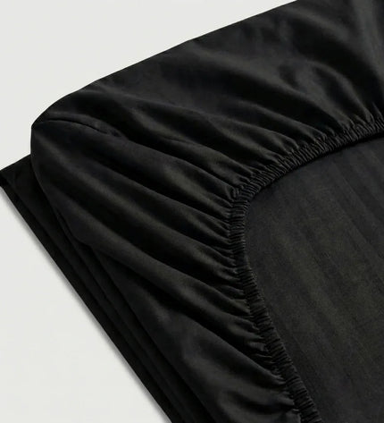 Drap - housse satin de coton - Rayures satinées en Blanc Neige – Linge de lit haut de gamme - MaisonTextile