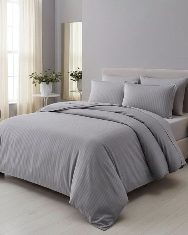 Housse de couette satin de coton - Rayures satinées en Gris – Linge de lit haut de gamme - MaisonTextile