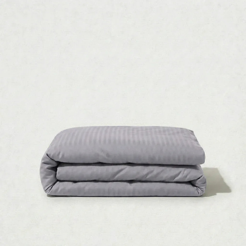 Housse de couette satin de coton - Rayures satinées en Gris – Linge de lit haut de gamme - MaisonTextile