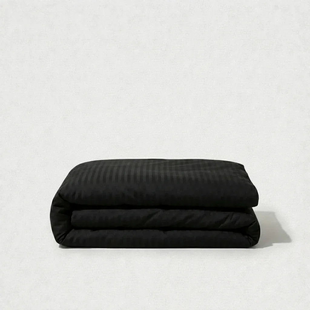 Housse de couette satin de coton - Rayures satinées en Noir Signature – Linge de lit haut de gamme - MaisonTextile