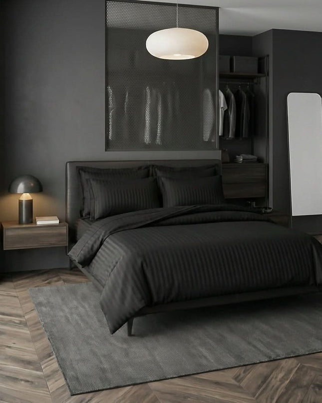 Housse de couette satin de coton - Rayures satinées en Noir Signature – Linge de lit haut de gamme - MaisonTextile