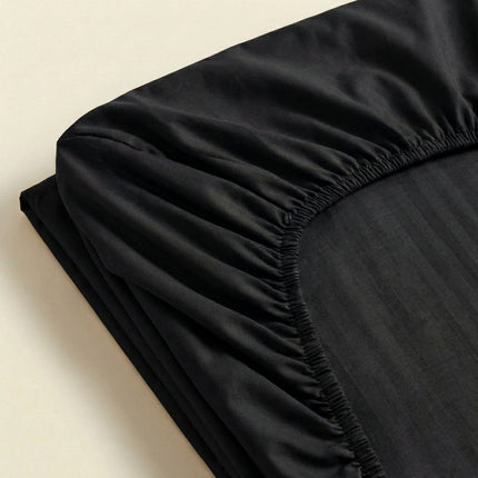 Cearșaf cu elastic din satin de bumbac cu 120 de fire - cu dungi fine 