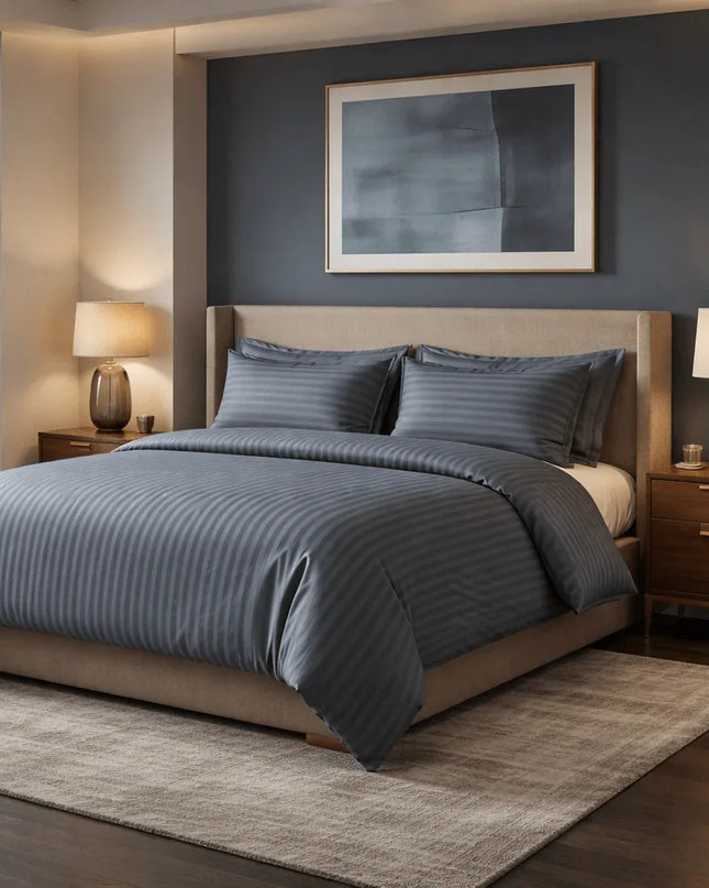 Parure de lit en satin de coton – Rayures satinées en Gris Bleuté – Linge de lit haut de gamme - MaisonTextile