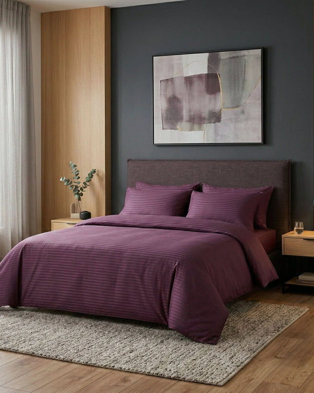 Parure de lit en satin de coton – Rayures satinées en Mauve Bordeaux – Linge de lit haut de gamme - MaisonTextile