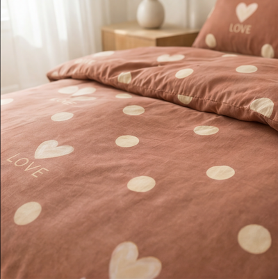 Parure en percale de coton Love Terracotta – détail couette linge de lit premium